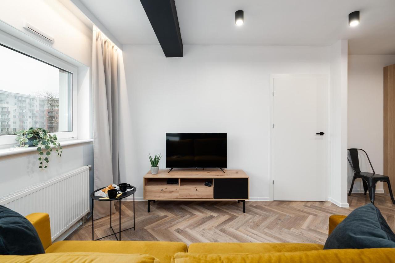 Loft Style Apartments Opienskiego With Parking By Noclegi Renters Poznań Buitenkant foto