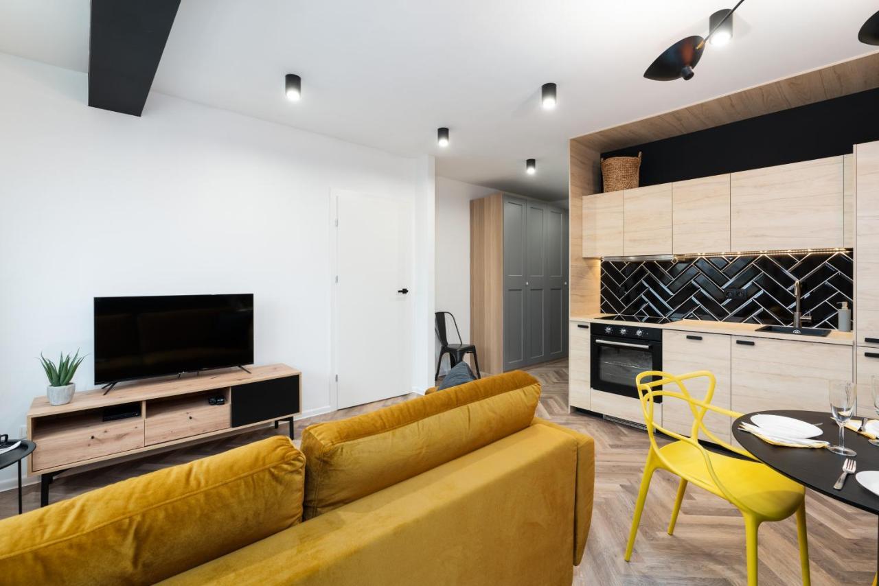 Loft Style Apartments Opienskiego With Parking By Noclegi Renters Poznań Buitenkant foto